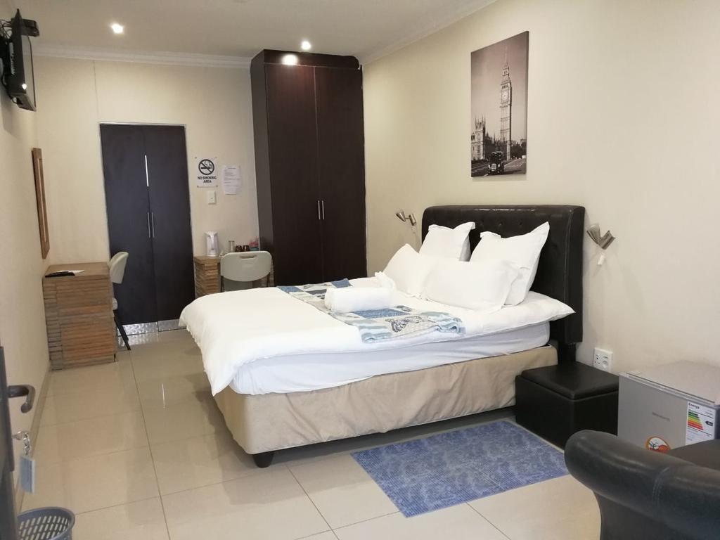Tsumeb Guesthouse Kamho エクステリア 写真
