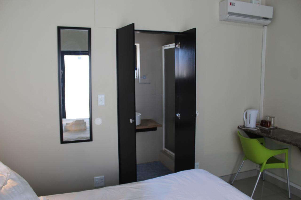 Tsumeb Guesthouse Kamho エクステリア 写真
