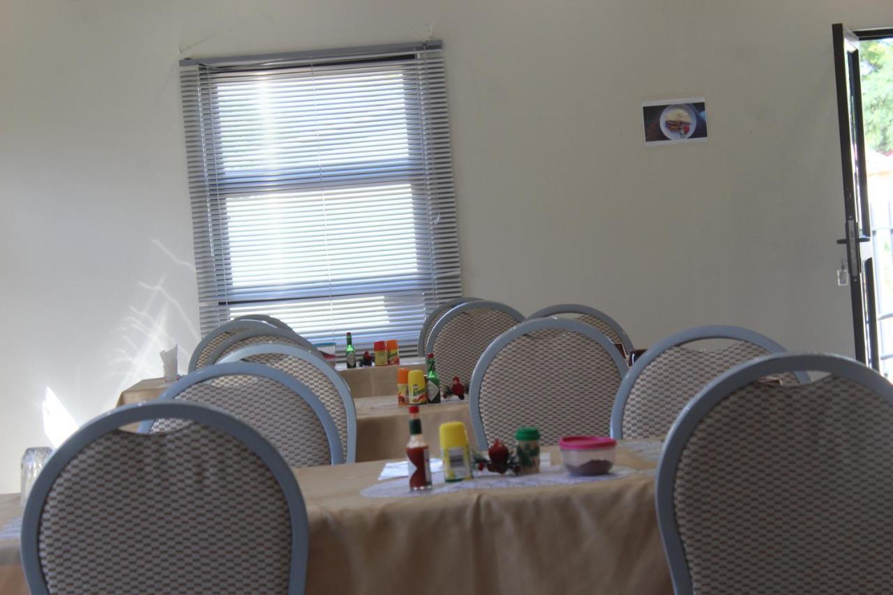 Tsumeb Guesthouse Kamho エクステリア 写真